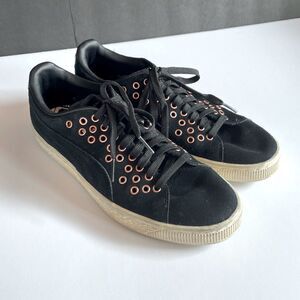 Puma suede sneakers size 7.5